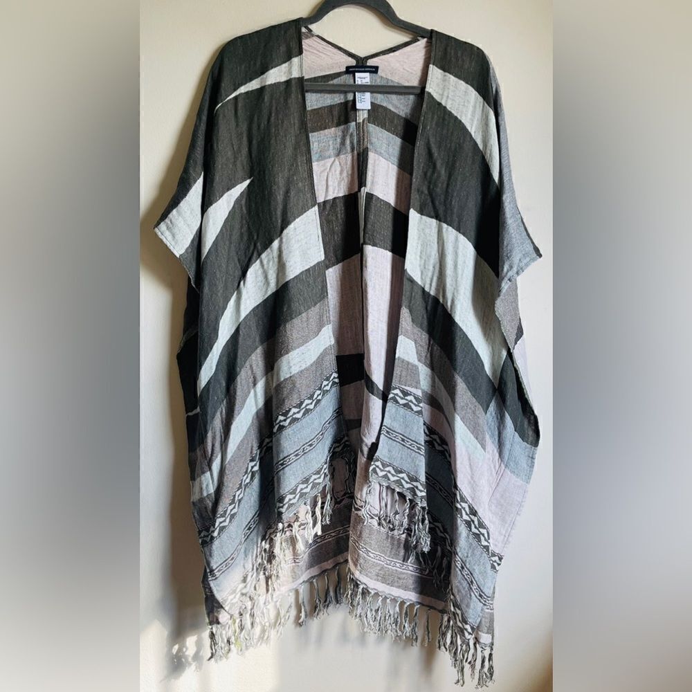 AMERICAN EAGLE Striped Oversized Tasseled Poncho Shawl OS